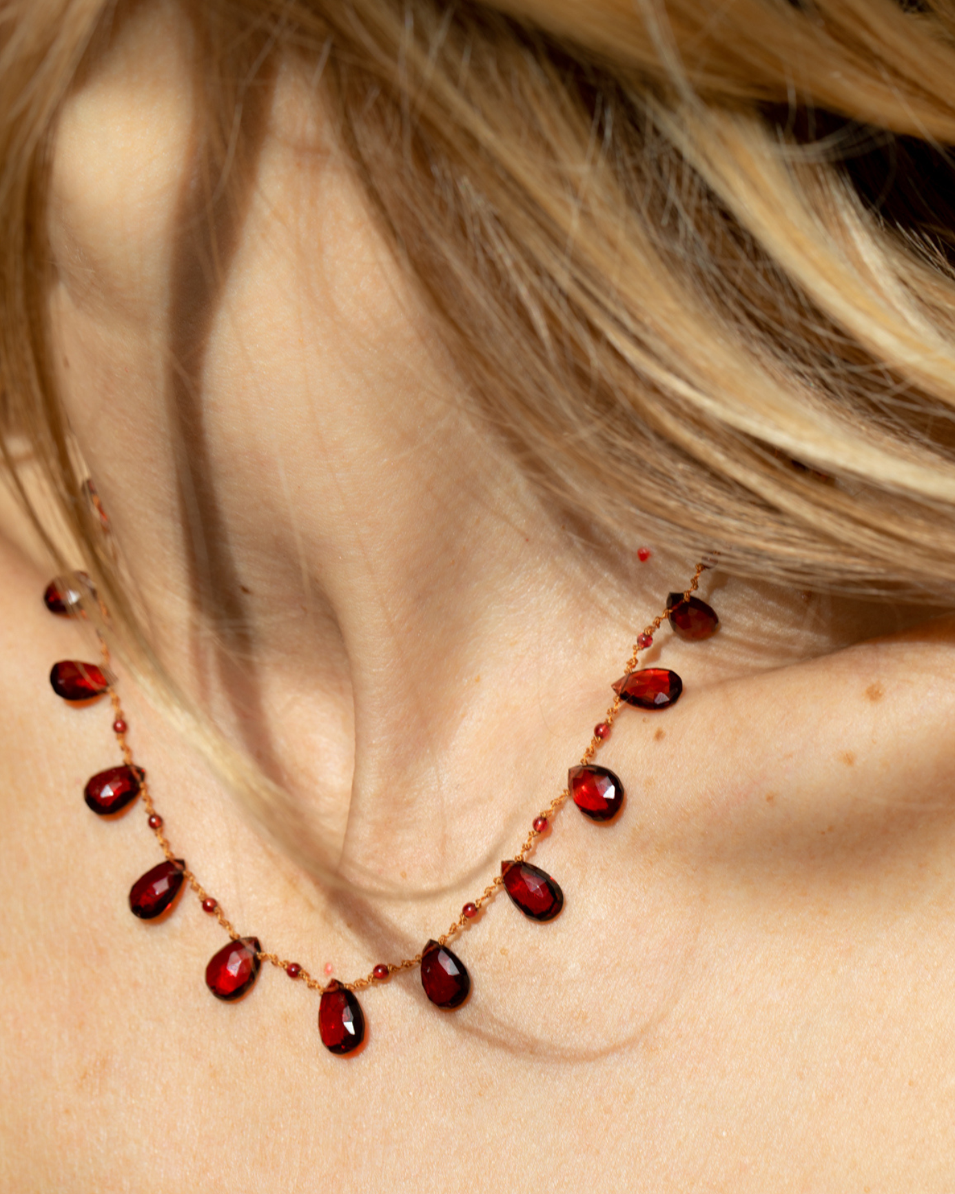 Collier 'Elston' Drops & Beads en grenat – bijou en pierres naturelles