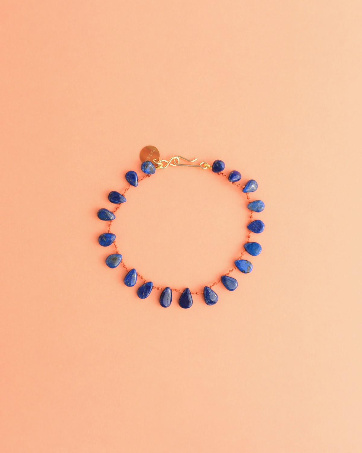 Bracelet Canyon en lapis-lazuli sur cordon — IVARENE Paris