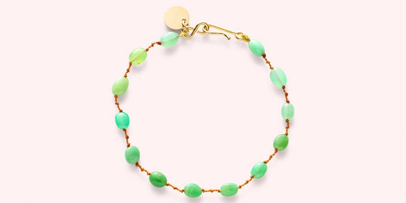 Bracelet en chrysoprase sur cordon — IVARENE Paris