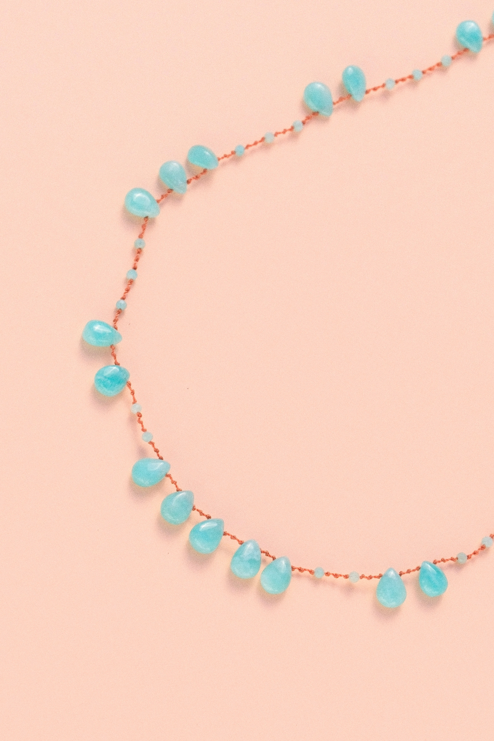 Collier en amazonite sur cordon — IVARENE Paris