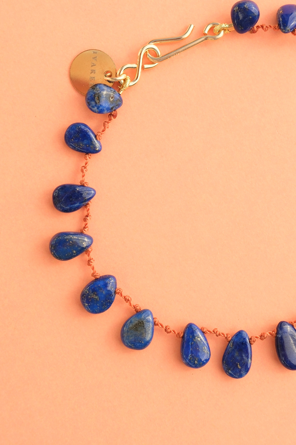 Bracelet Canyon en lapis-lazuli, autre vue — IVARENE Paris