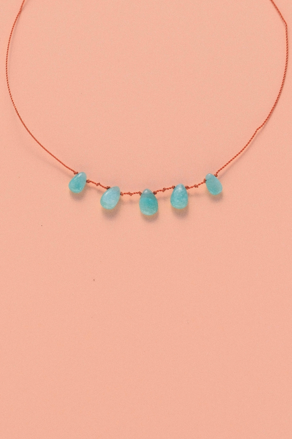 Collier en amazonite sur cordon — IVARENE Paris