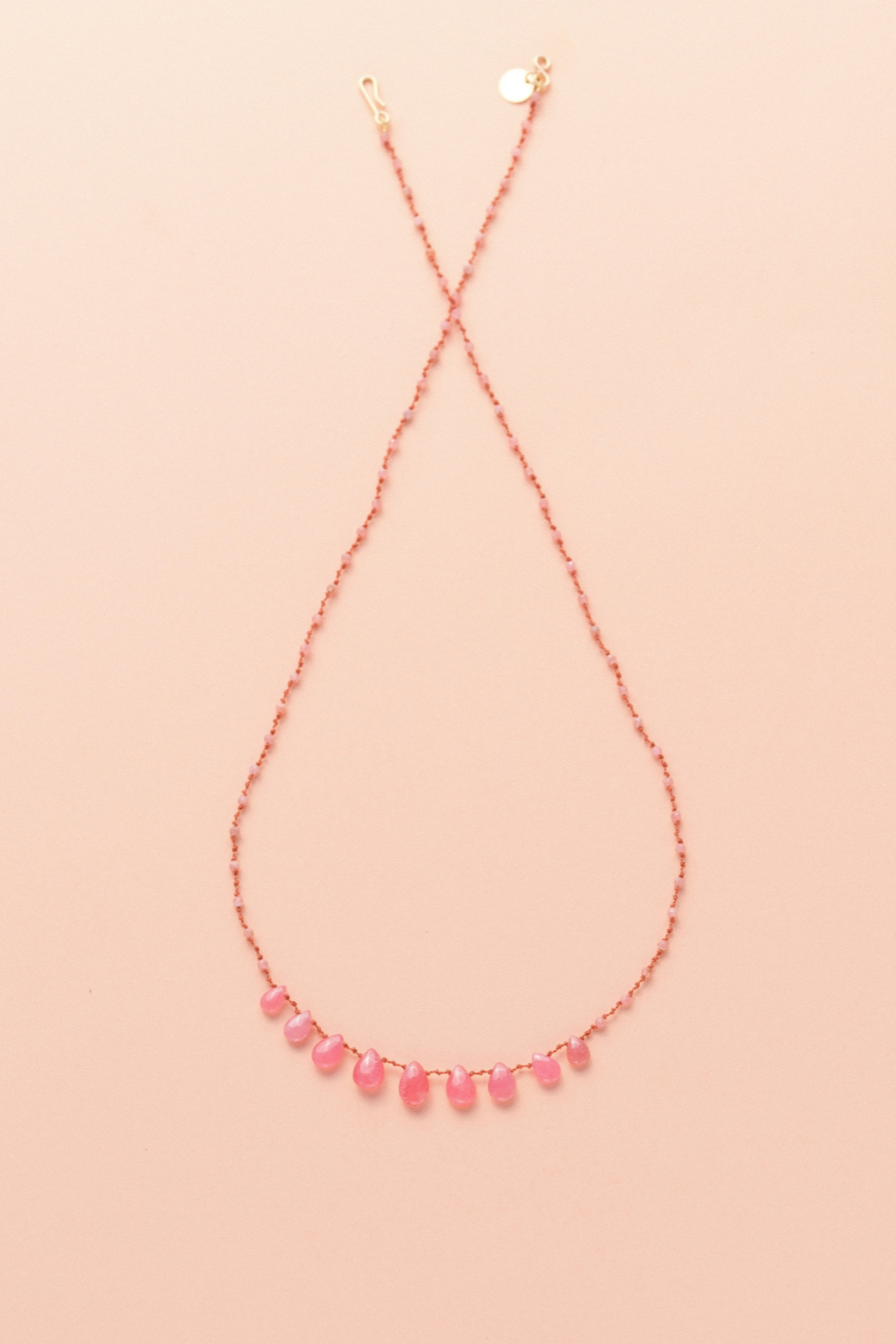 Collier en rhodocrosite sur cordon — IVARENE Paris