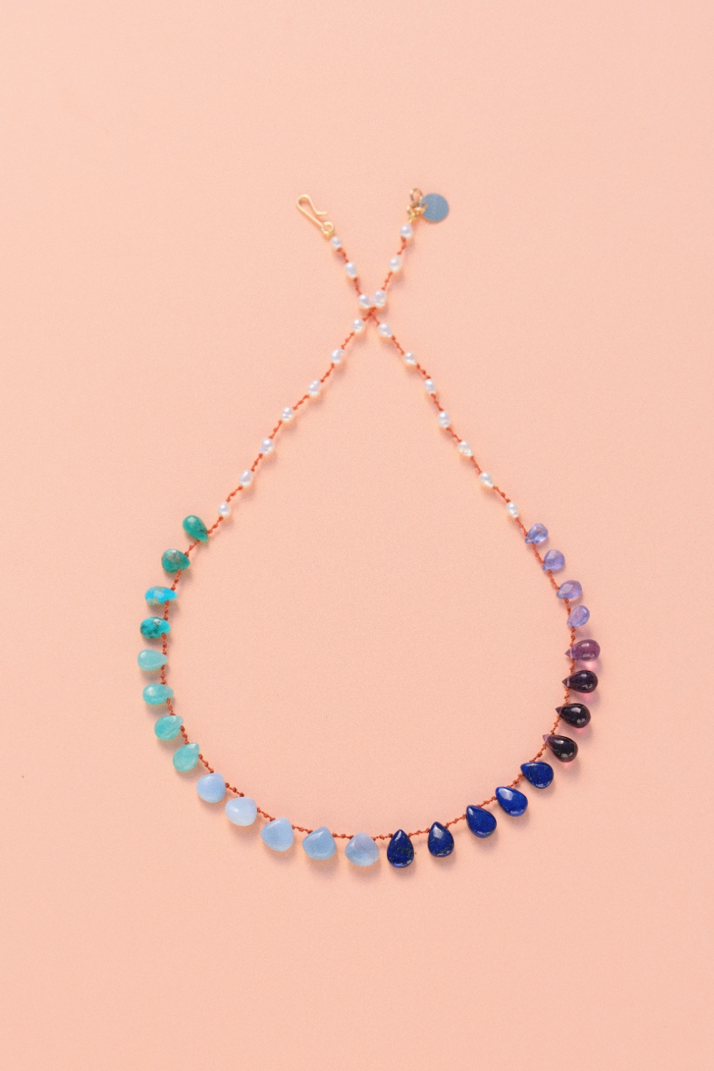 Collier multi-pierres sur cordon — IVARENE Paris