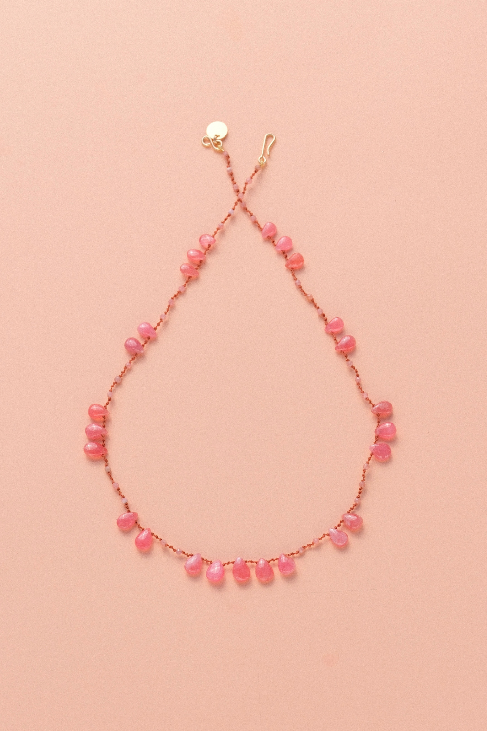 Collier en rhodocrosite sur cordon — IVARENE Paris