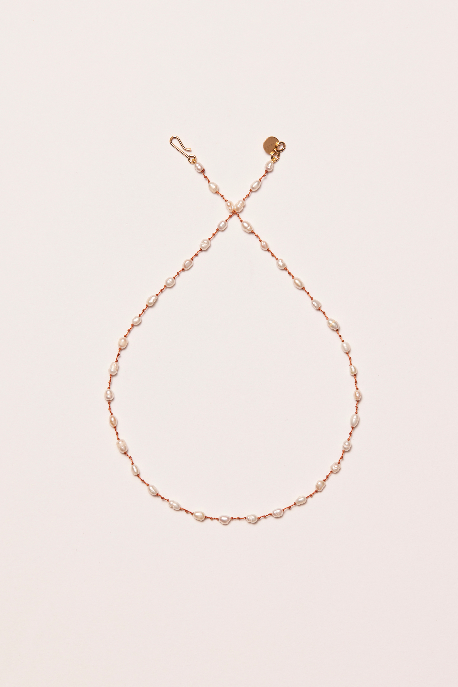 Collier 'Bird Mini' avec perles blanches – bijou délicat fait main