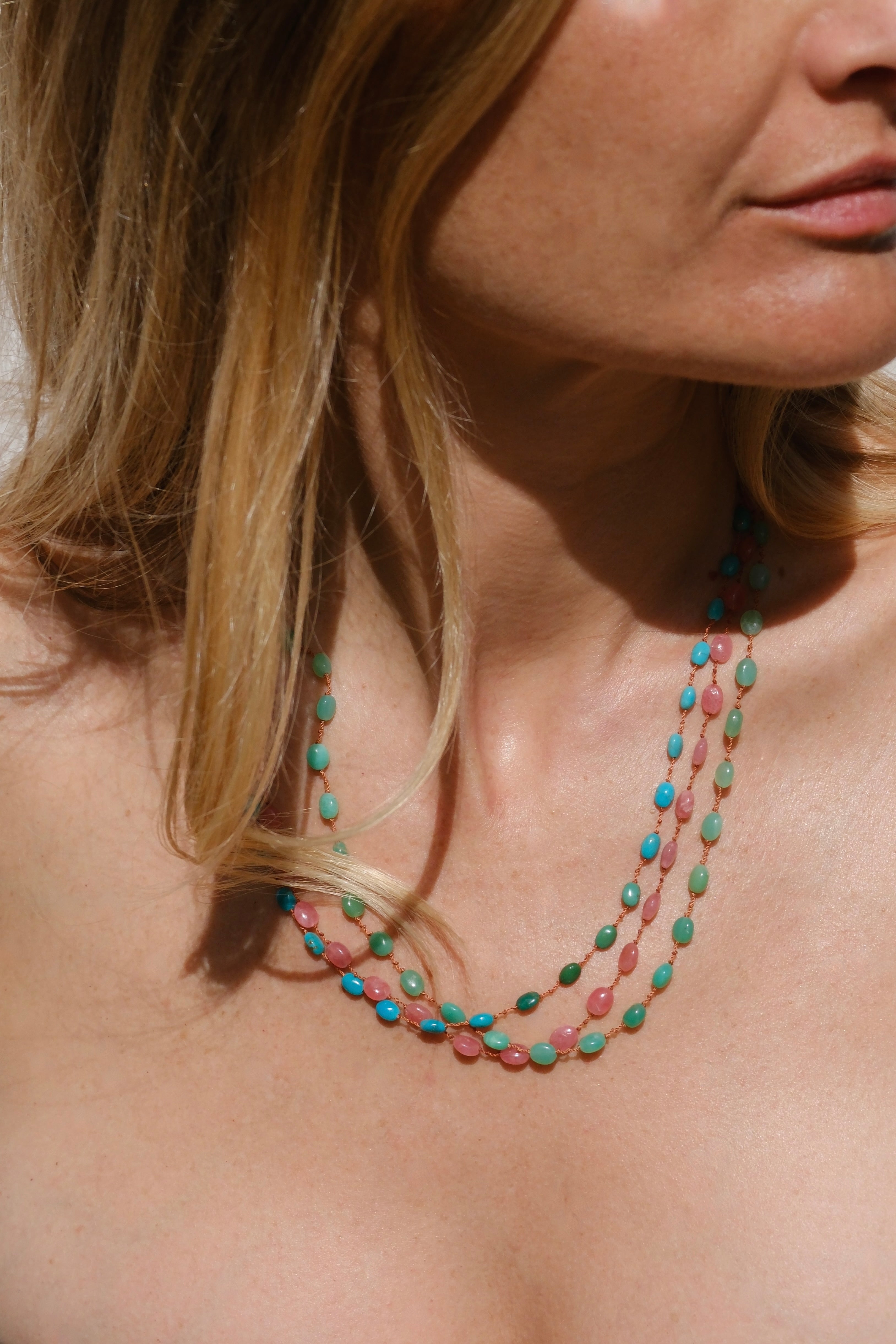 Collier Valley rhodocrosite – bijou tendre et raffiné